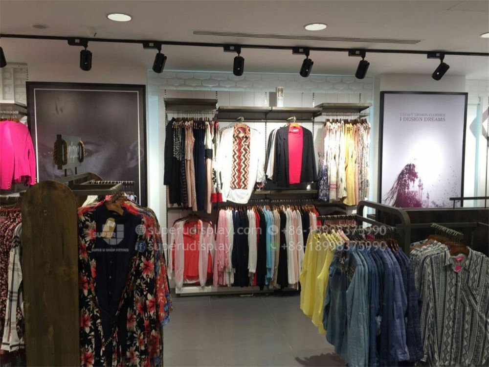 Unique Men's Clothing Shop Design