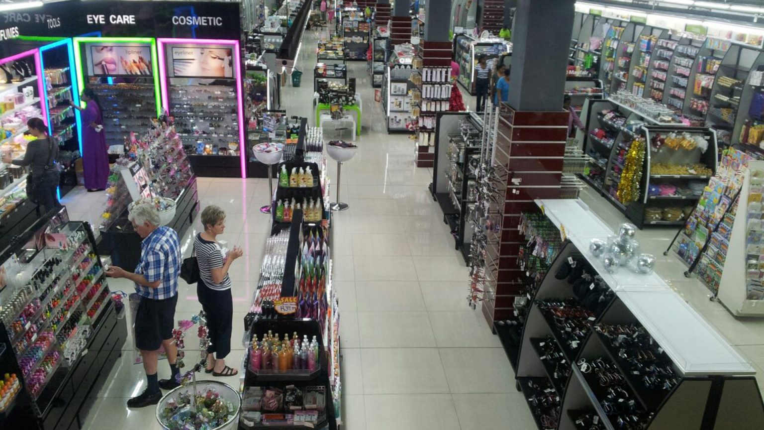 Wig Station Retail Wig & Extension Store Design Display Solution